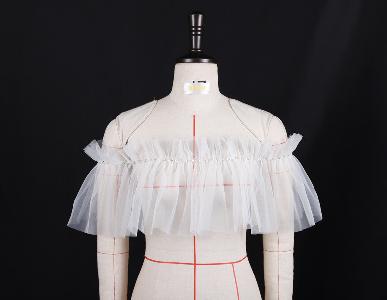 新娘结婚一字肩网纱钉珠精致披肩拍照外搭显瘦遮手臂婚纱礼服披风