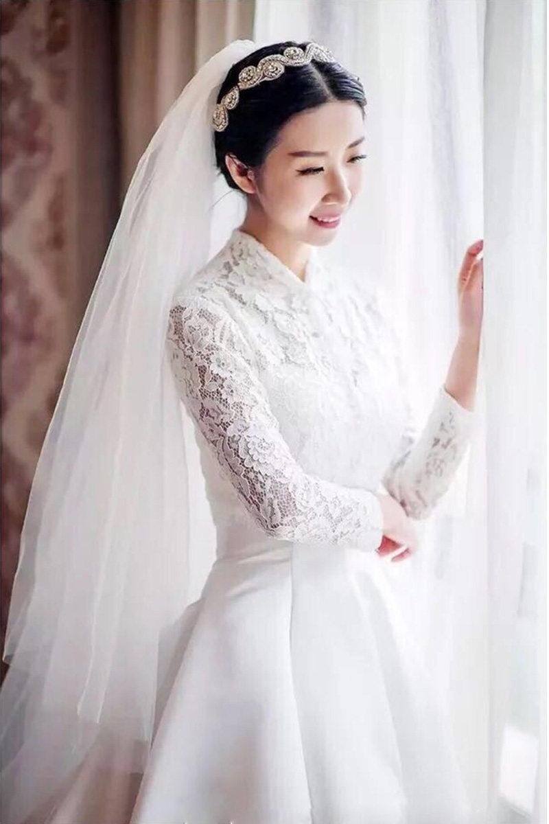 冬季长袖宫庭厚缎教堂拖尾婚纱新款欧式蕾丝披肩外套中式立领礼服在类目 女装/女士精品, 婚纱/旗袍/礼服, 婚纱中 - 来自Buy2taobao.com提供专业的淘宝代购服务