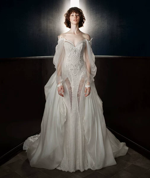 Товары от Alice婚纱礼服