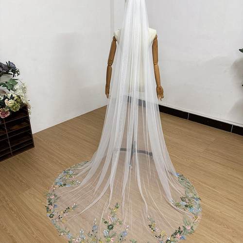 外贸高端彩色刺绣头纱