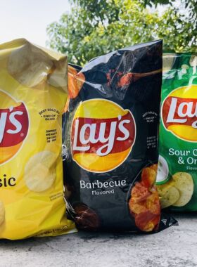 LAYS美国进口乐事薯片袋装184.2g原味/烧烤/酸奶油洋葱味/盐醋