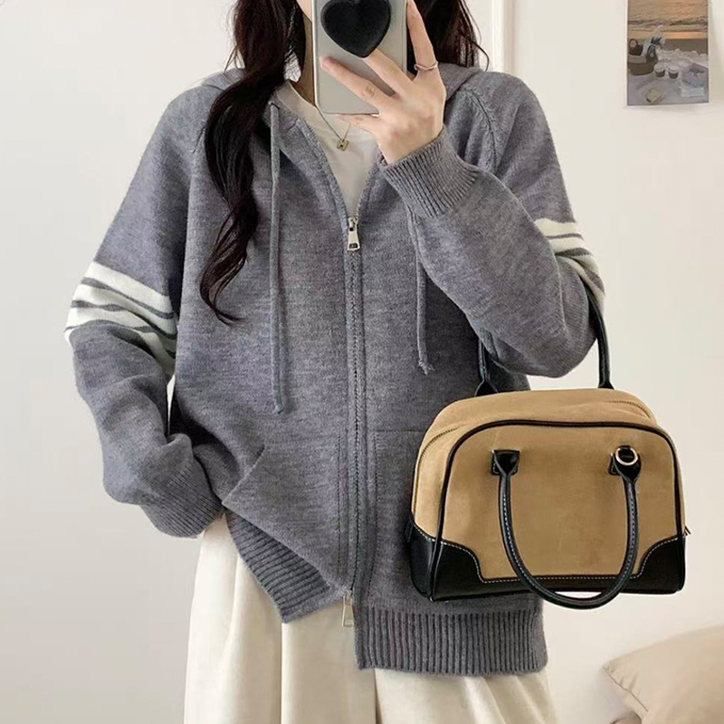 粗线连帽毛衣外套女宽松大码加厚羊毛外搭针织开衫秋冬时尚卫衣