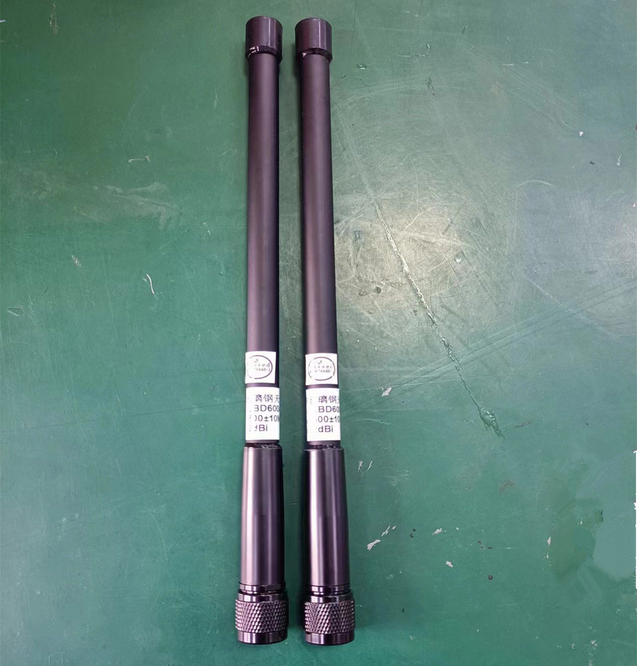 玻璃钢全向天线610-630MHz可定制