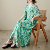 V领薄绵绸花大码 宽松度假风沙滩裙复古遮肉长袍子女柔软花裙子薄