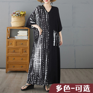 减龄夏季新款文艺复古麻棉撞色连衣裙宽松V领中来年妈妈装外贸裙