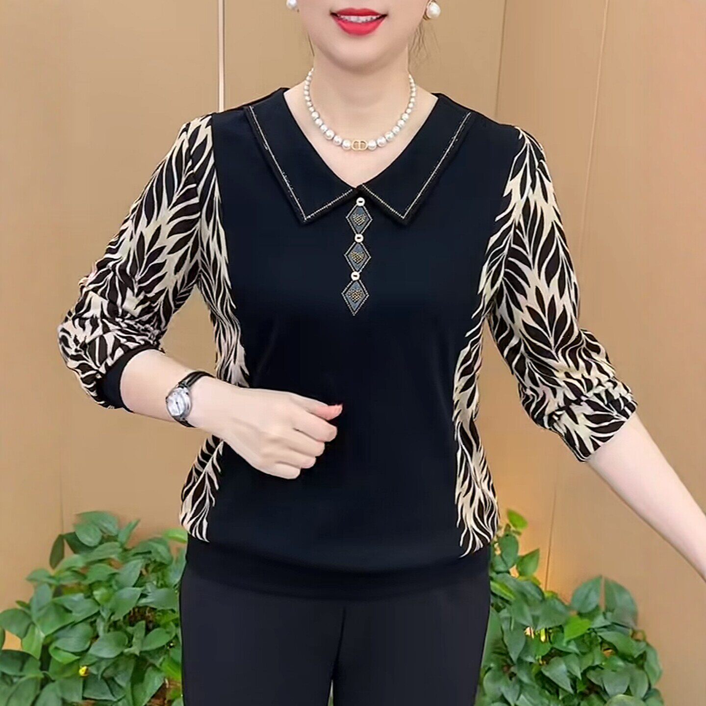 妈妈装秋拼色娃娃领烫钻长袖T恤