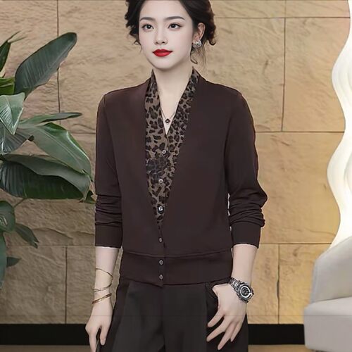 妈妈V领豹纹假两件显瘦长袖小衫