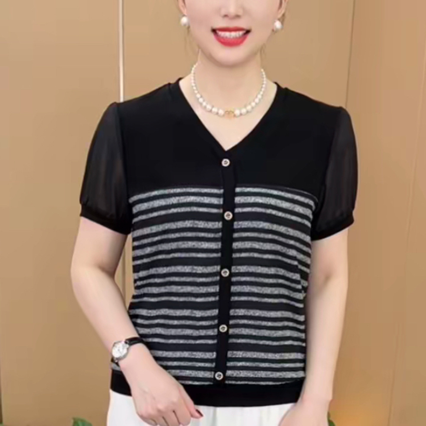 妈妈装夏季V领拼接条纹短袖小衫