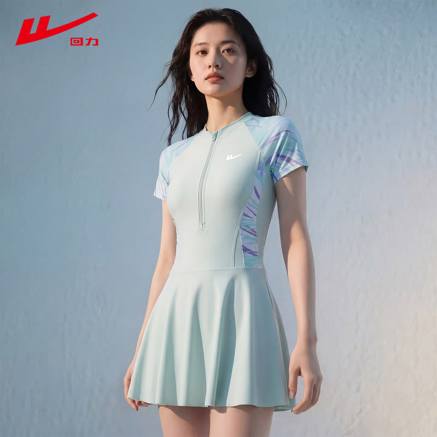 回力泳衣女款连体裙式图片