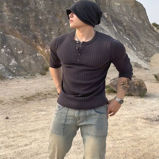 美式硬汉风坑条针织亨利衫男门襟领修身长袖卫衣半开扣工装羊毛衫