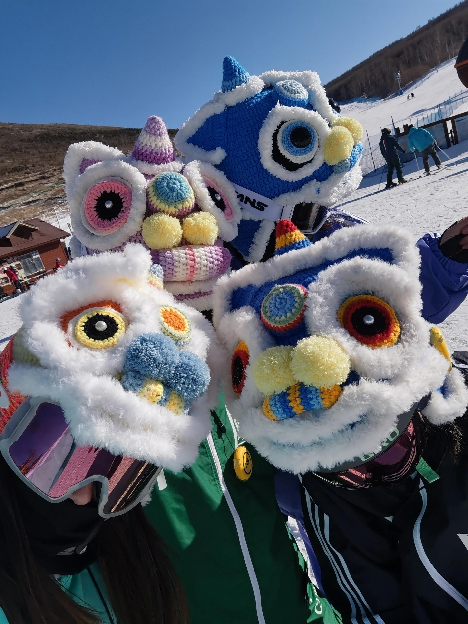 特殊类型新款萌系可爱动物滑雪头盔套卡通户外半盔装饰帽套滑翔伞