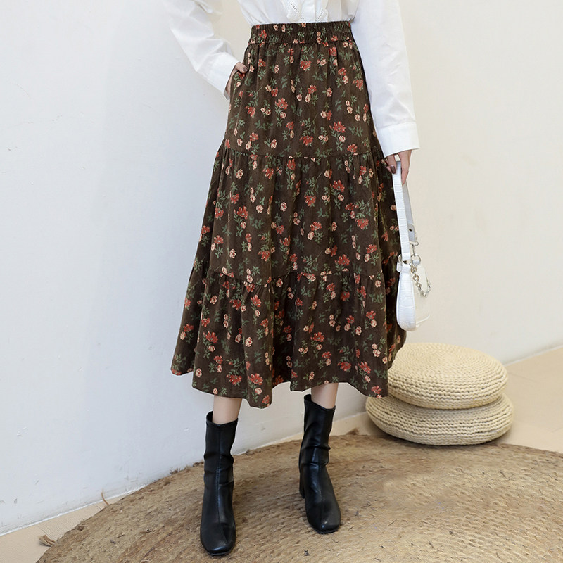 碎花半身裙2021秋冬新爆款灯芯绒中长款裙子女配大衣复古a字长裙