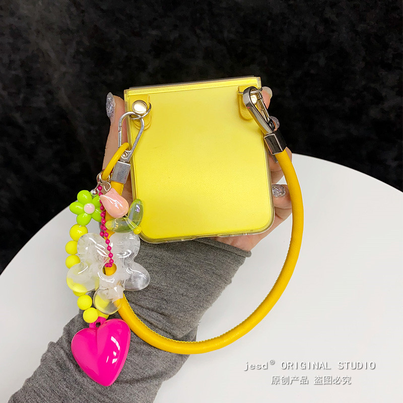 日韩ins透黄时尚爱心挂件适用荣耀MagicVFlip2手机壳新款PuraX典藏版保护套华为Pocket2折叠屏novaFlip斜挂绳