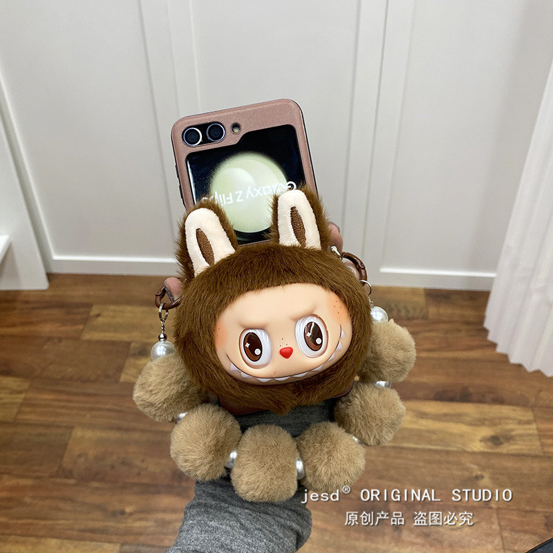 美拉德棕色超萌ins毛绒小怪兽磁吸支架适用三星zflip5手机壳小折叠屏flip4/3女新款Z Flip6可爱w24flip保护套