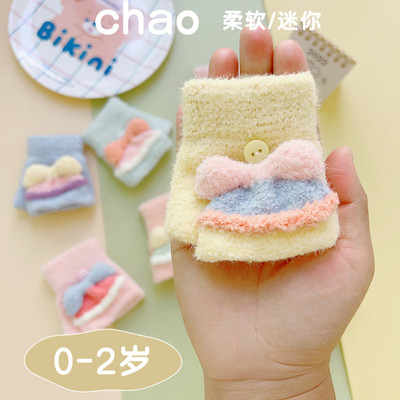 冬天婴儿最小的手套迷你可爱超萌