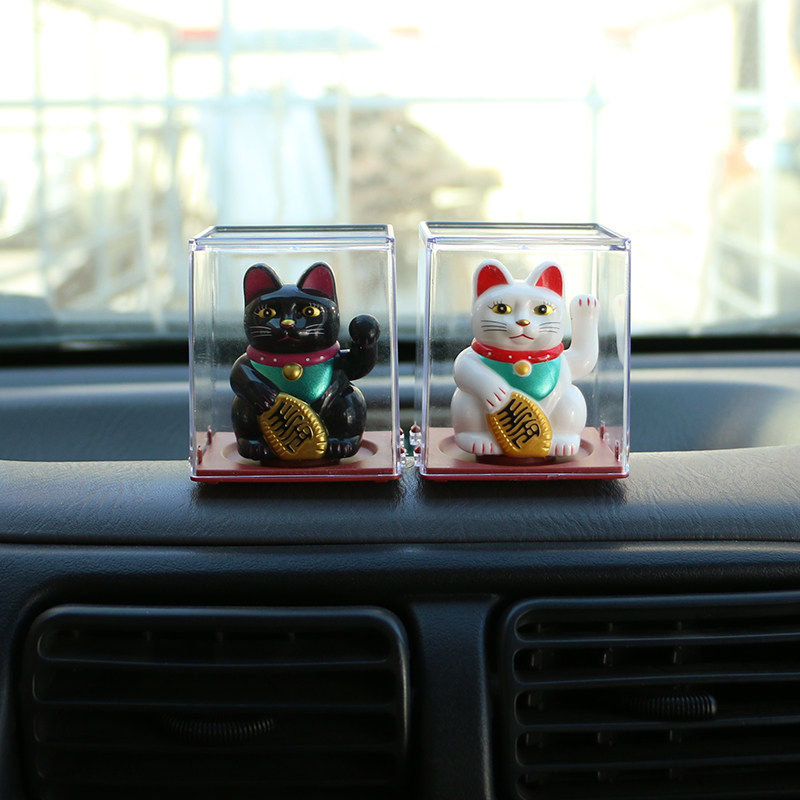 车内饰品摆件汽车创意太阳能可摇手招财猫车载中控台日系jdm装饰