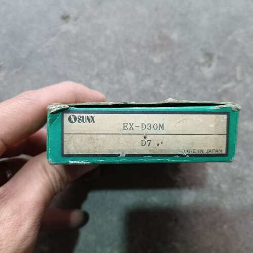 全新SUNX神视EX-D30M光电开关，数2只，单价160元--议价商品