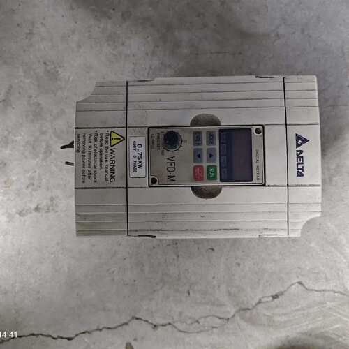 台达变频器VFDOO7M43B，物品实景实物拍摄，具体详情看--议价商品