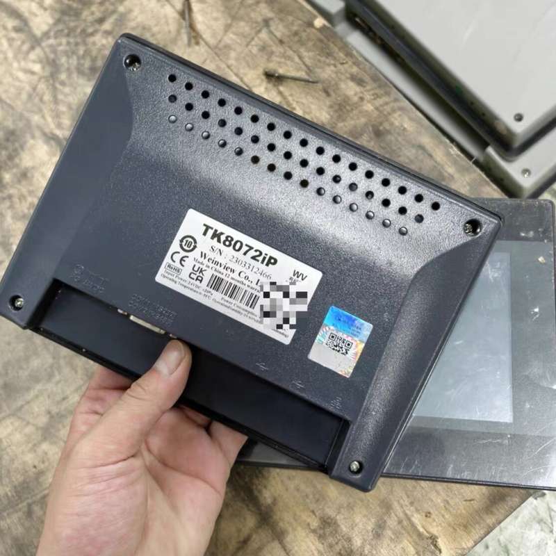 伦触摸屏TK8072IP,实物拍的,成色还可以,有点使用痕--议价商品