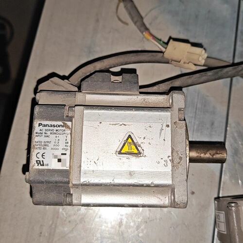 MSMD022P1U松下伺服电机200W 二手正品 包好议价--议价商品