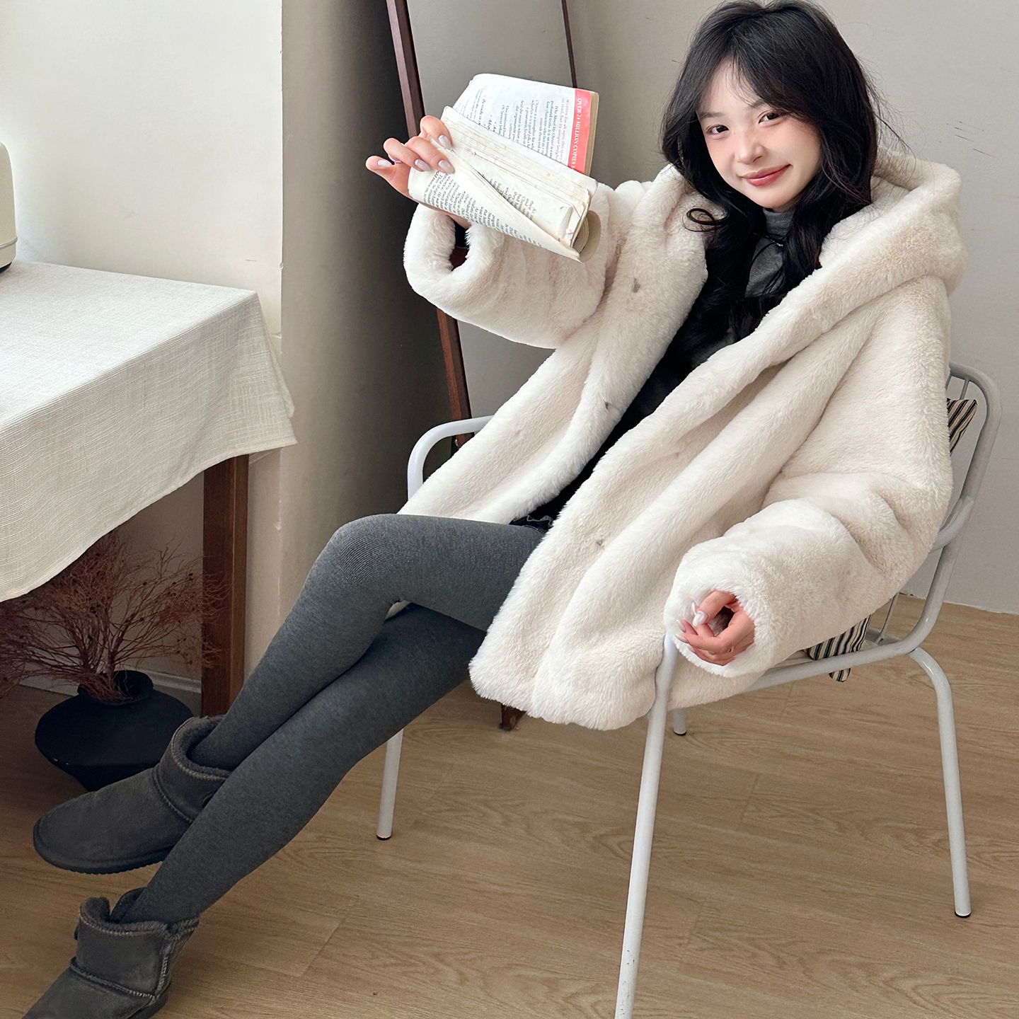 2025环保獭兔毛毛皮一体皮草女