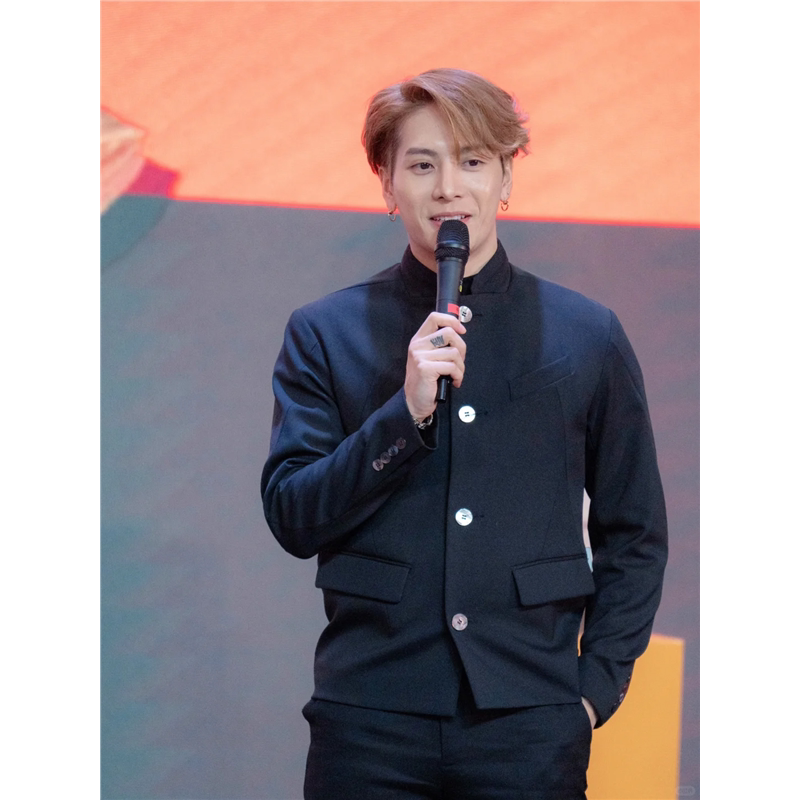王嘉尔明星同款立领短款男士西服夹克