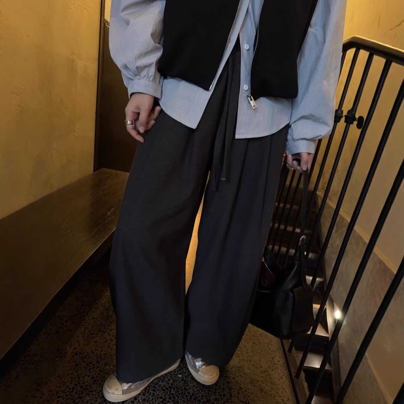 【暮烟】简约松紧腰阔腿型弯刀奶奶裤女26春秋宽松显瘦休闲长裤