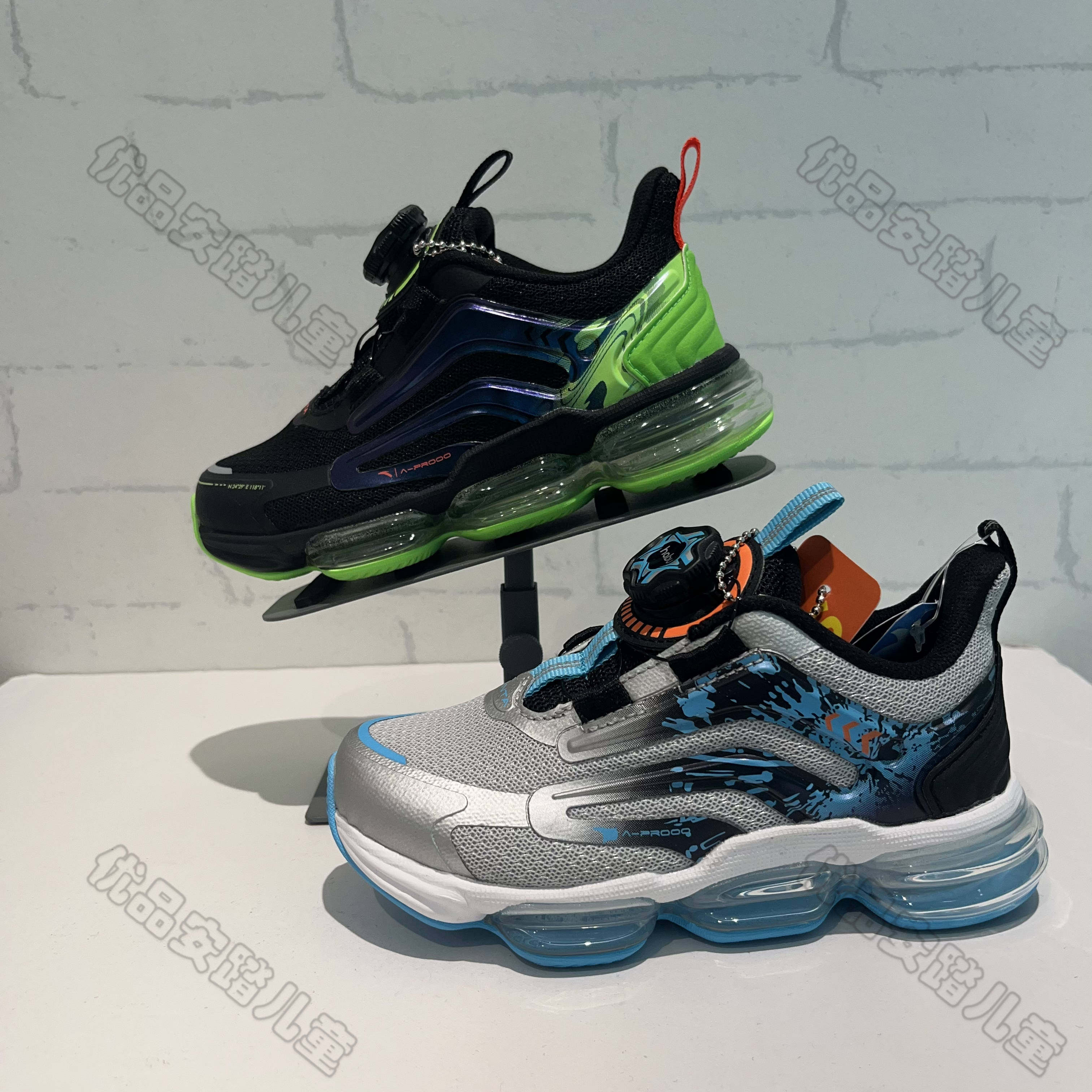 安踏儿童2023男小童春季新款全掌气垫能量胶囊专业跑鞋312319913