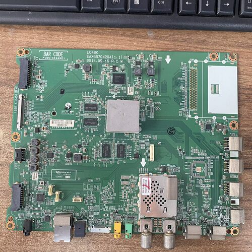 LG42UB8280-CH电视主板EAX6570