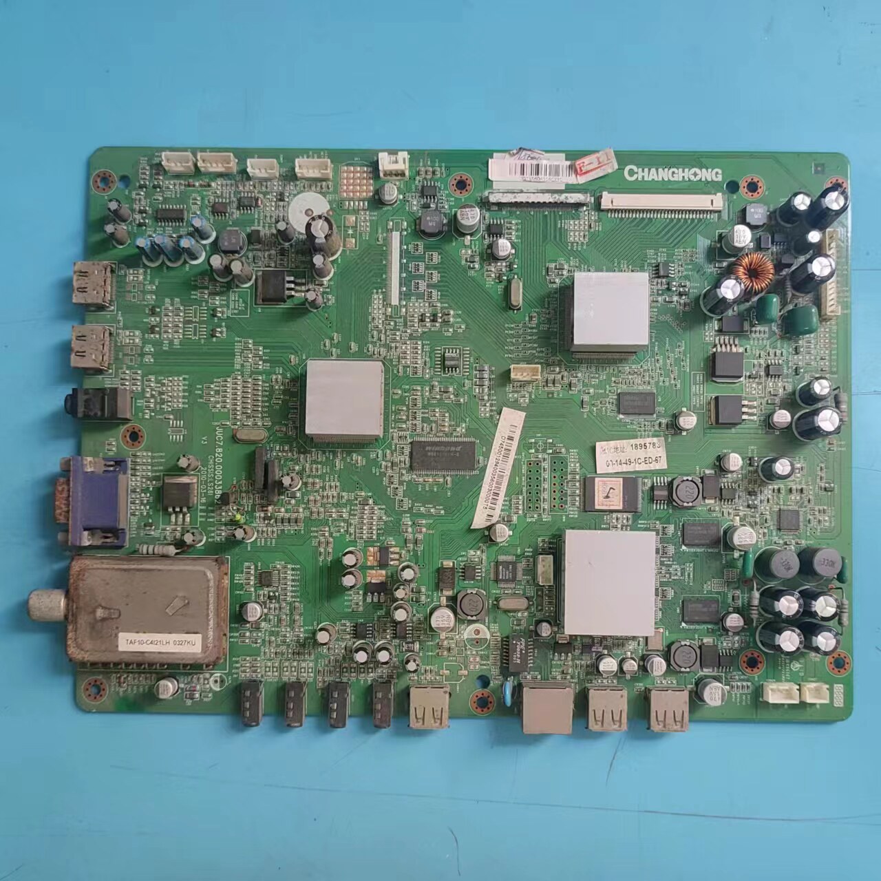 原装长虹iTV40830DE液晶主板JUC7.820.00033862屏LTA400HF16测好 - 实物图