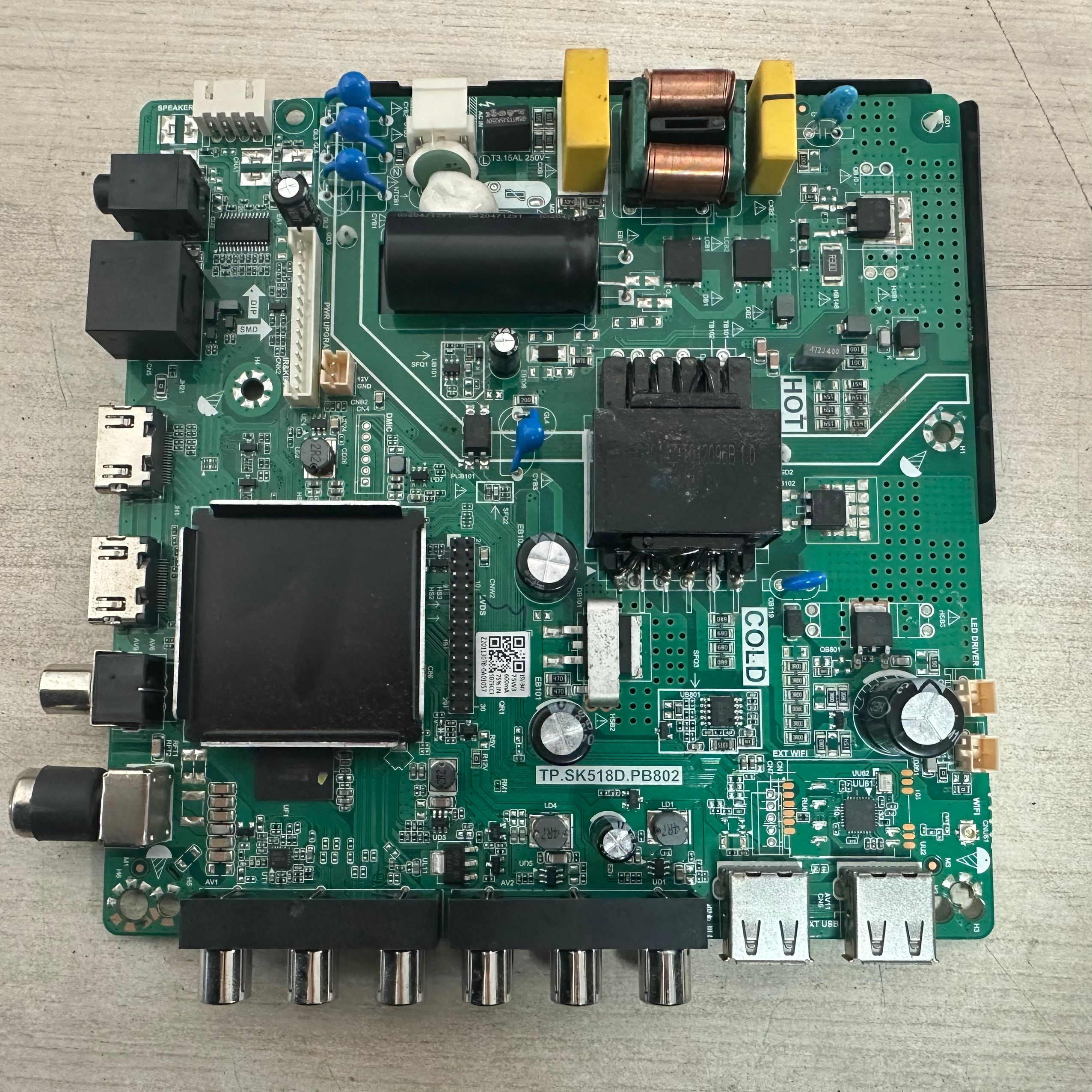 主板TP.SK518D.PB802电压