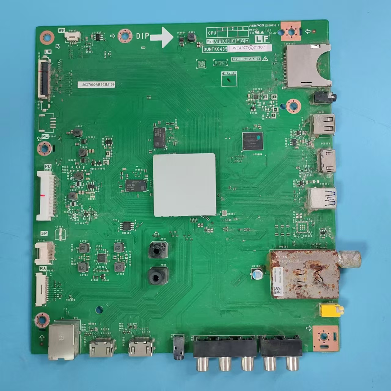 夏普LCD-80X7000A主板