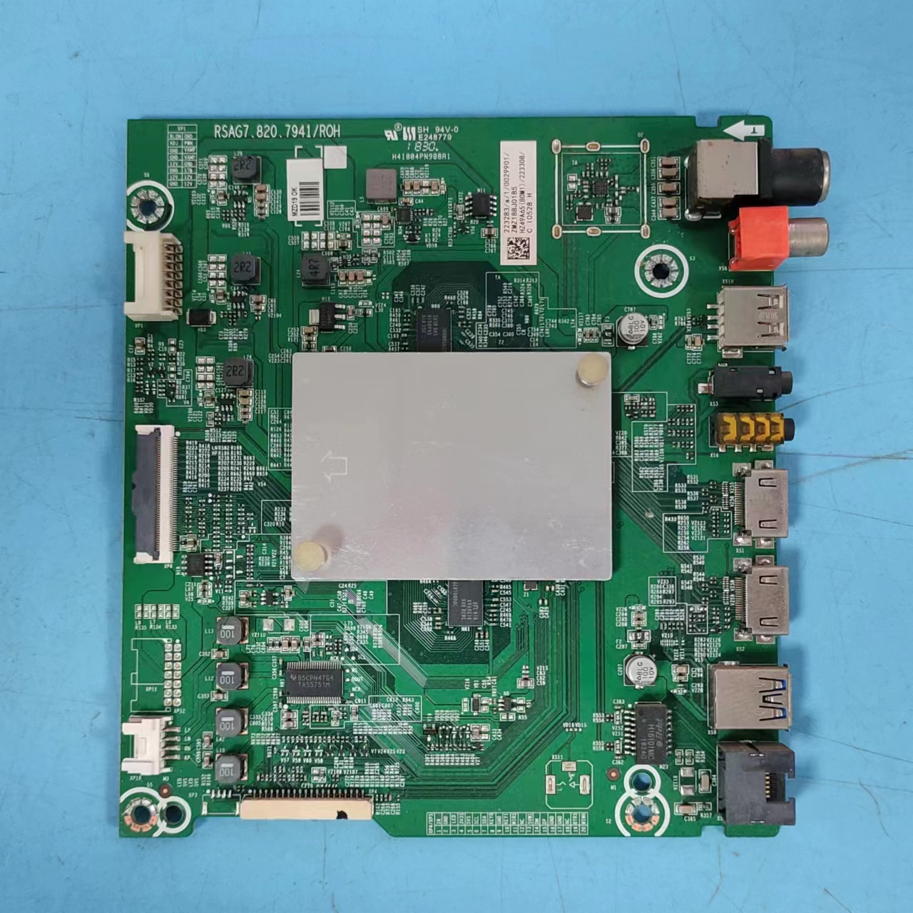 原装海信HZ49A65主板实物图