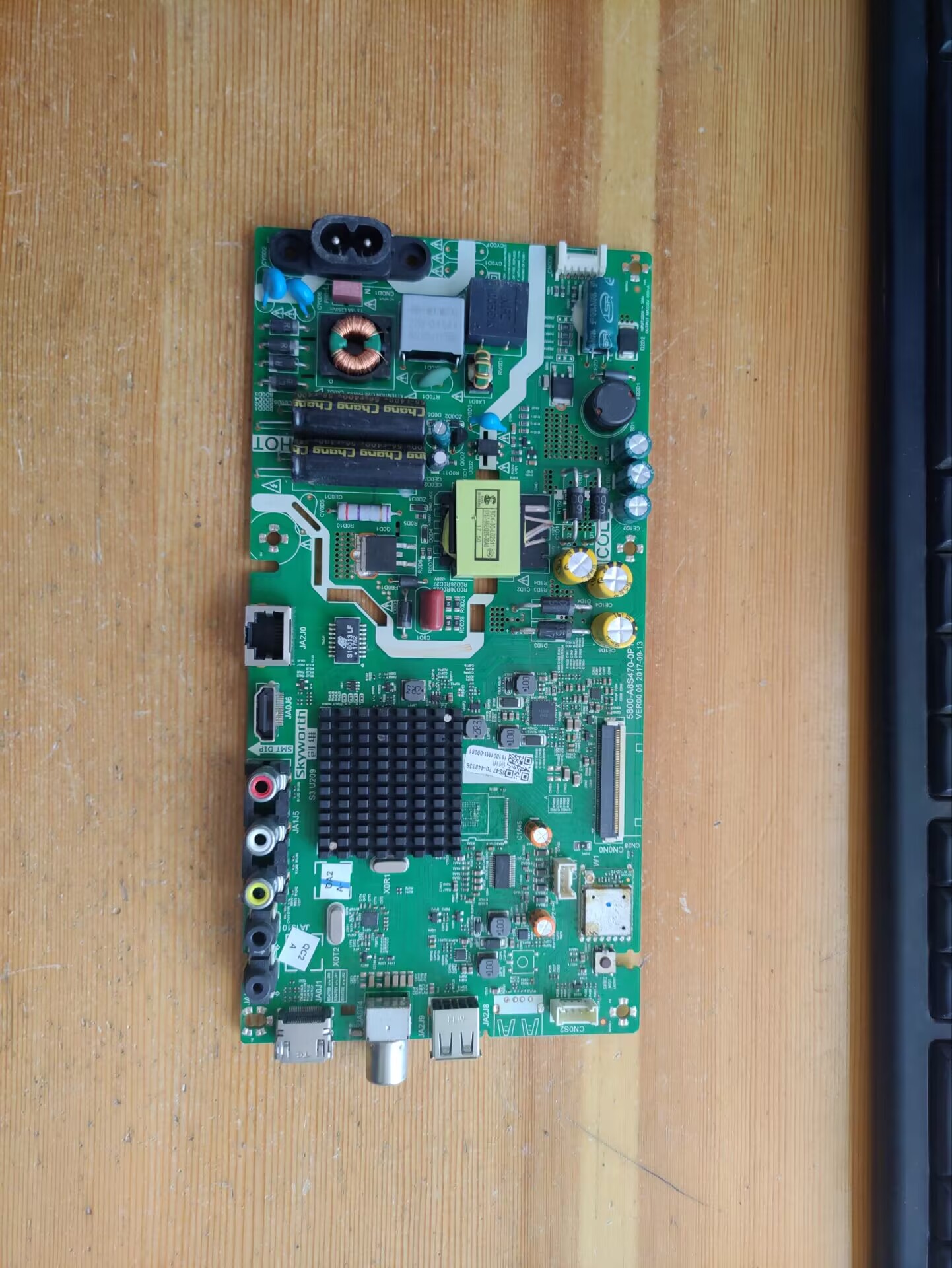 原装创维32X6主板5800-A8S470