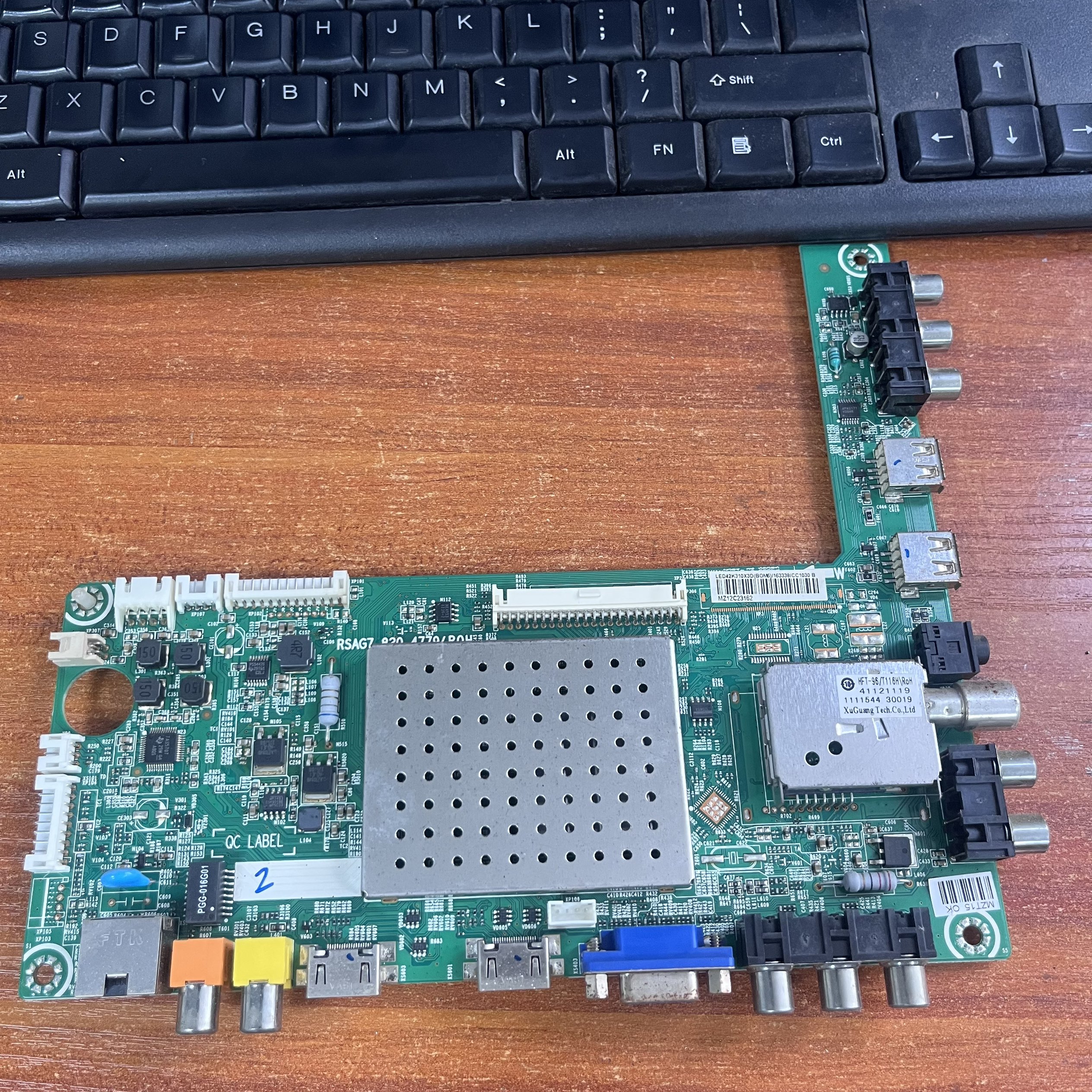 视主板RSAG7.820.4779屏HE420F