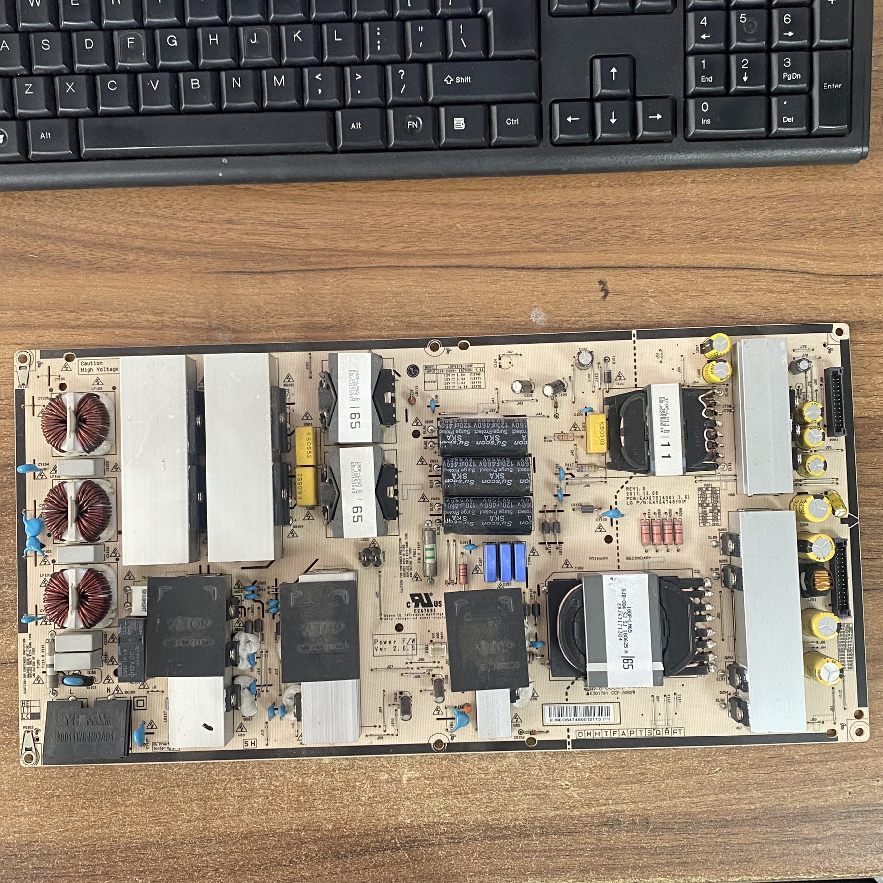 LGOLED65E8PCA电源板LGP65C8-