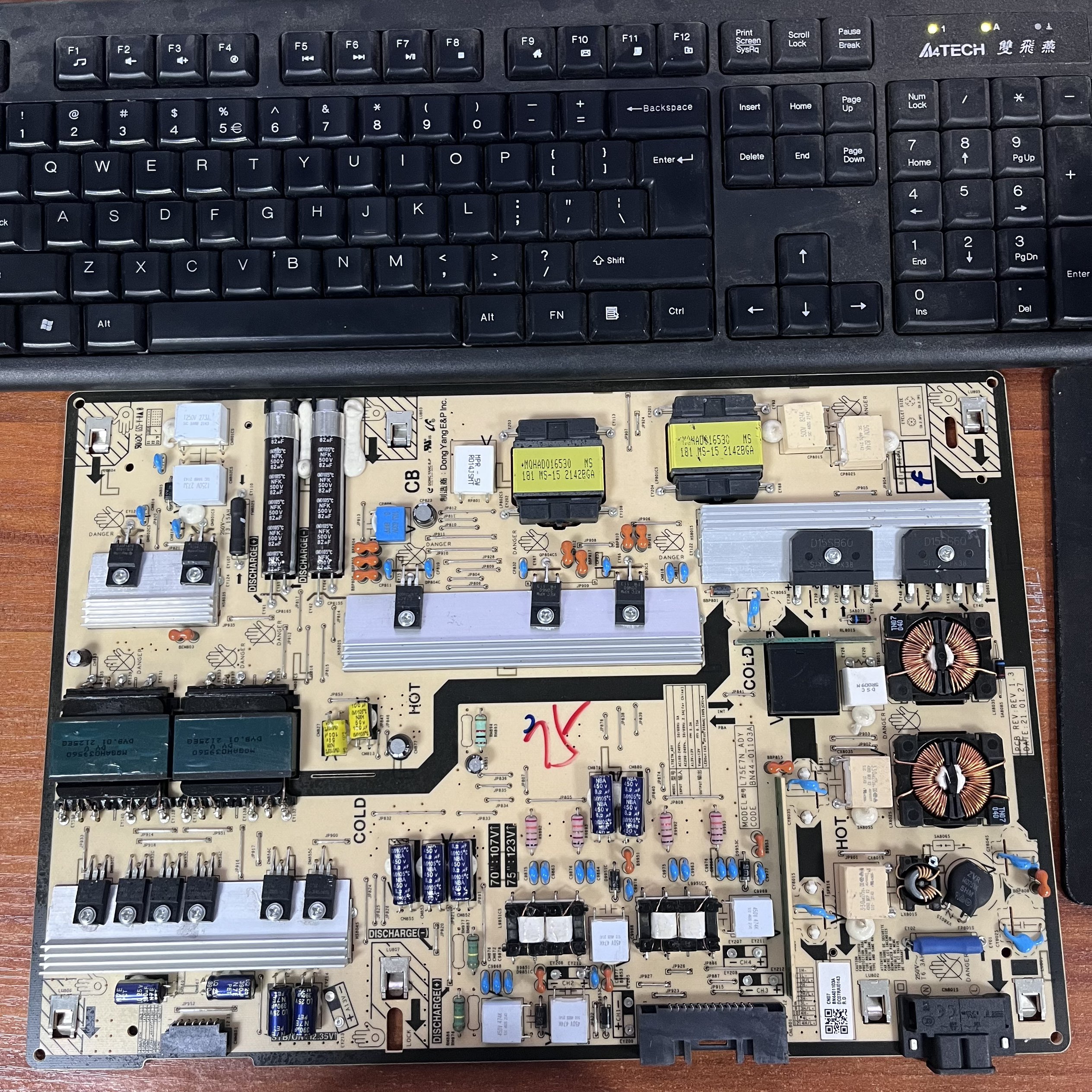 原装三星QA75Q60AAJXXZ电源板