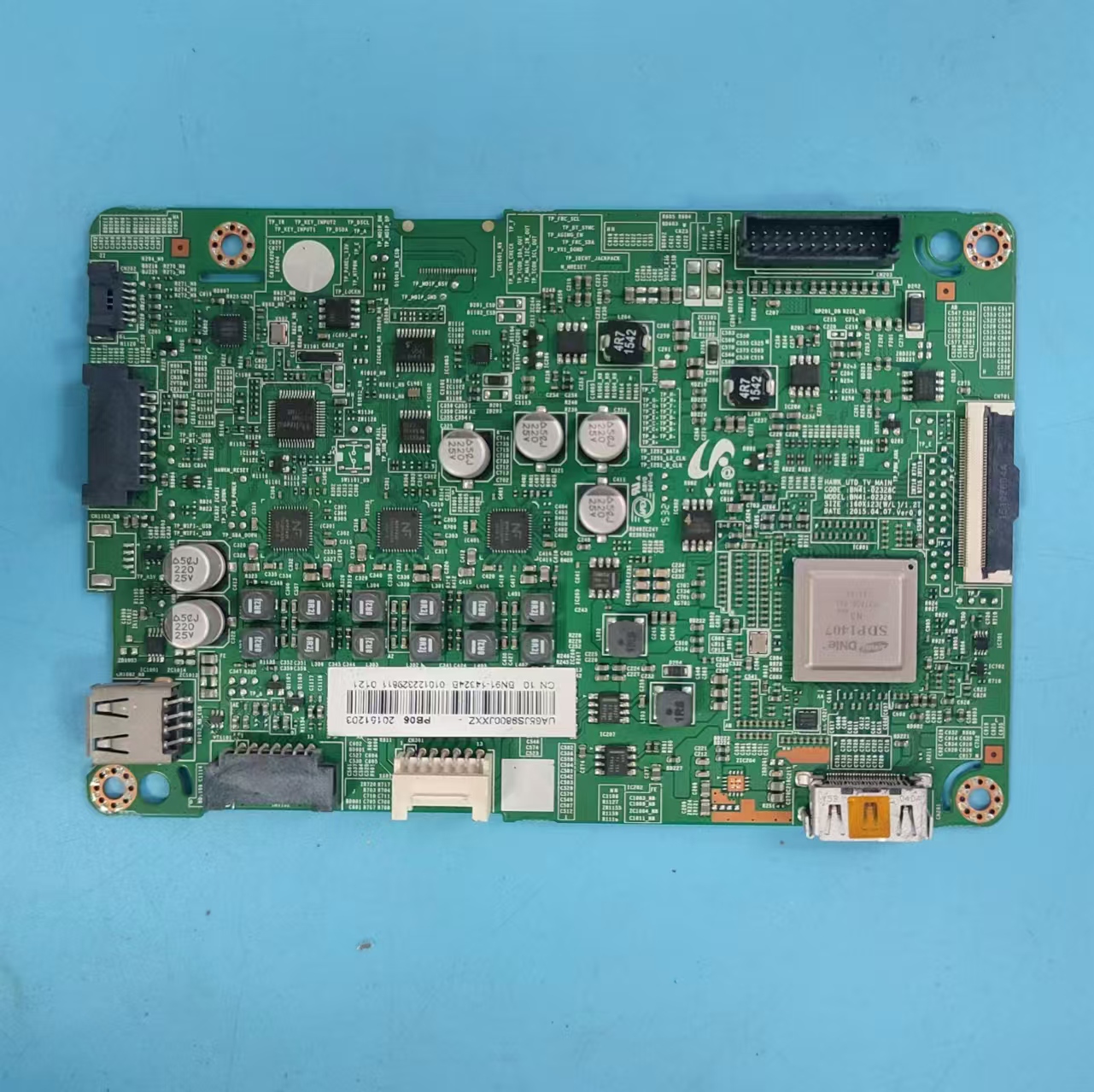 三星UA65JS9800J主板实物图