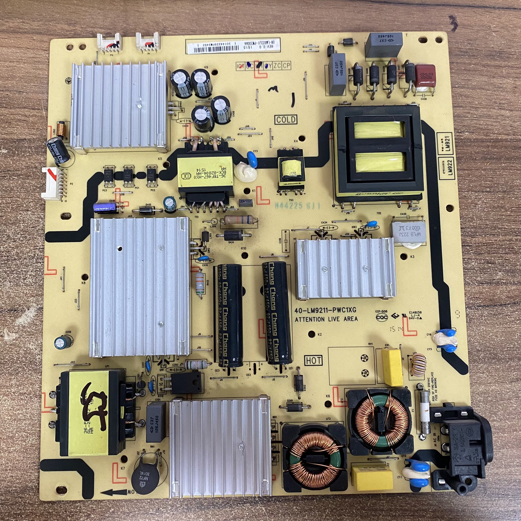 TCLL55A980CUDD55A561U电源