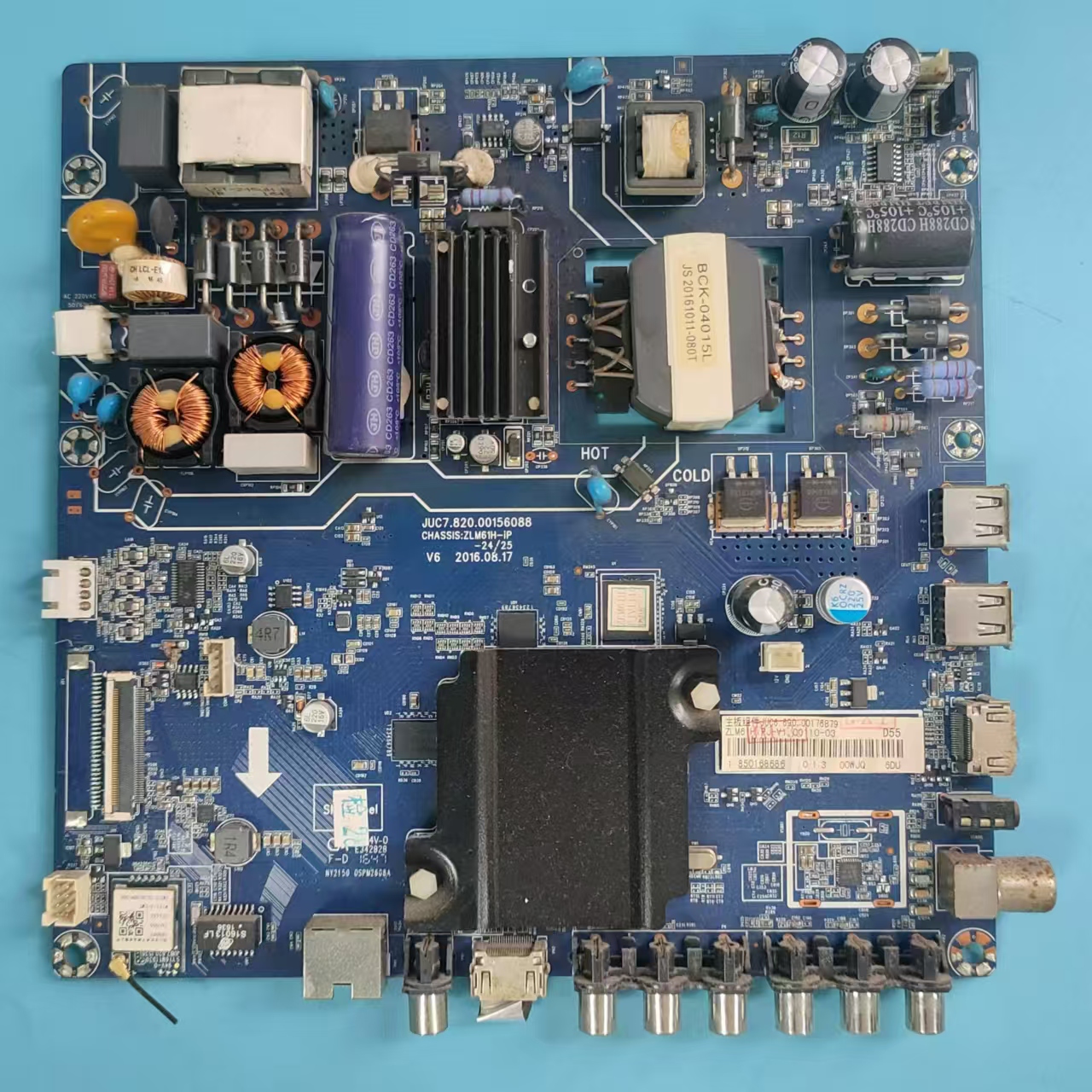 原装长虹55D3700i主板实物图