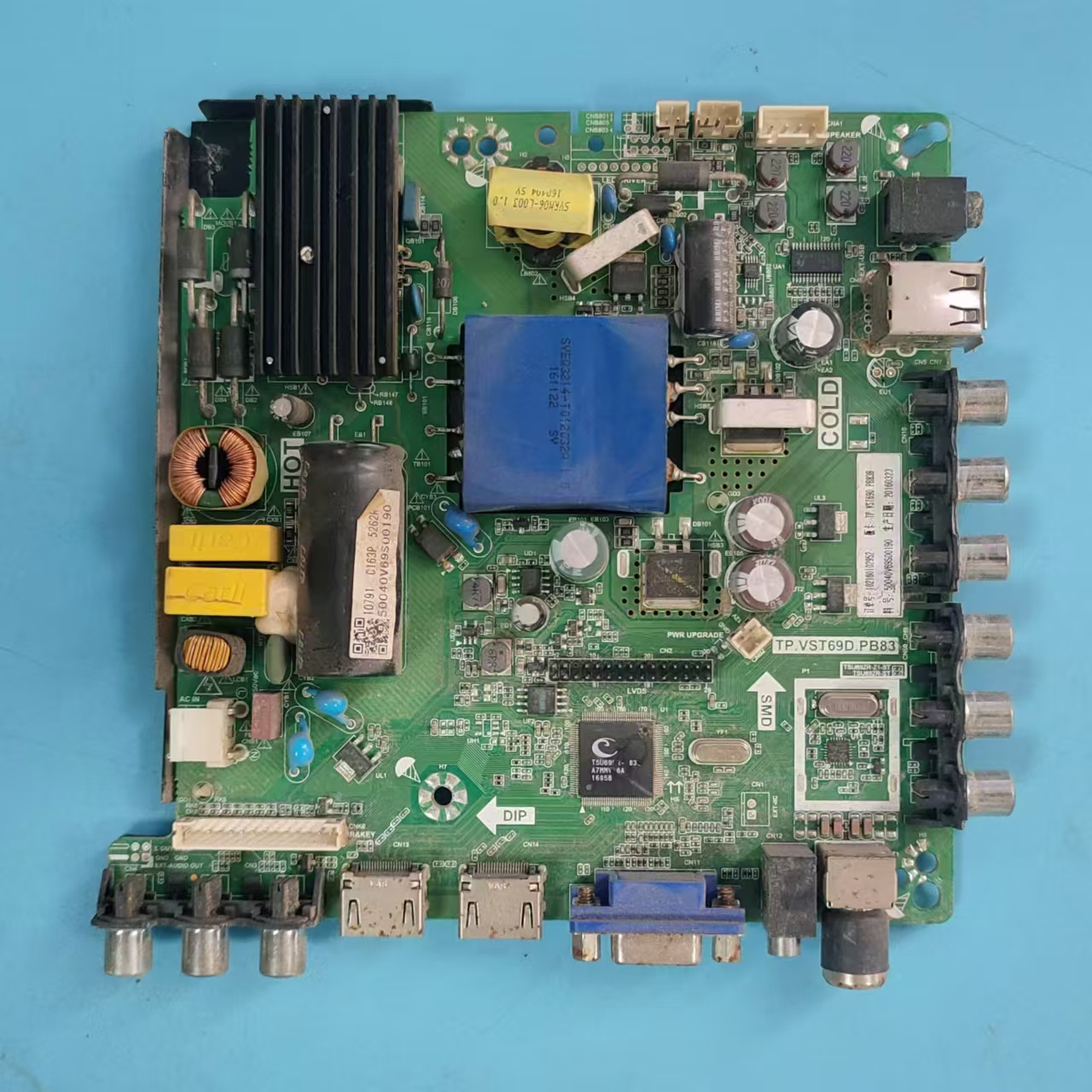 原装三洋42CE5100A主板实物图