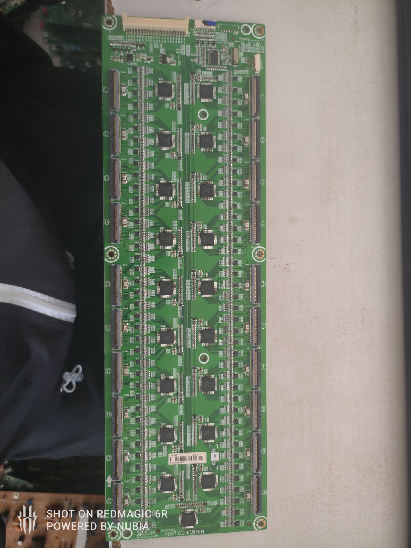 原装海信LED65MU9600X3DUC恒流板