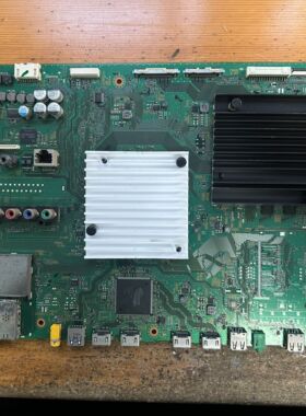 原装拆机 索尼KD-65X9000C 主板1-894-595-21屏YD5S650HTG01现货