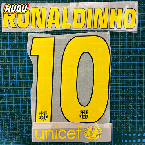 RONALDINHO#10 2004-2006 Barcelona Player Size Yellow Nameset