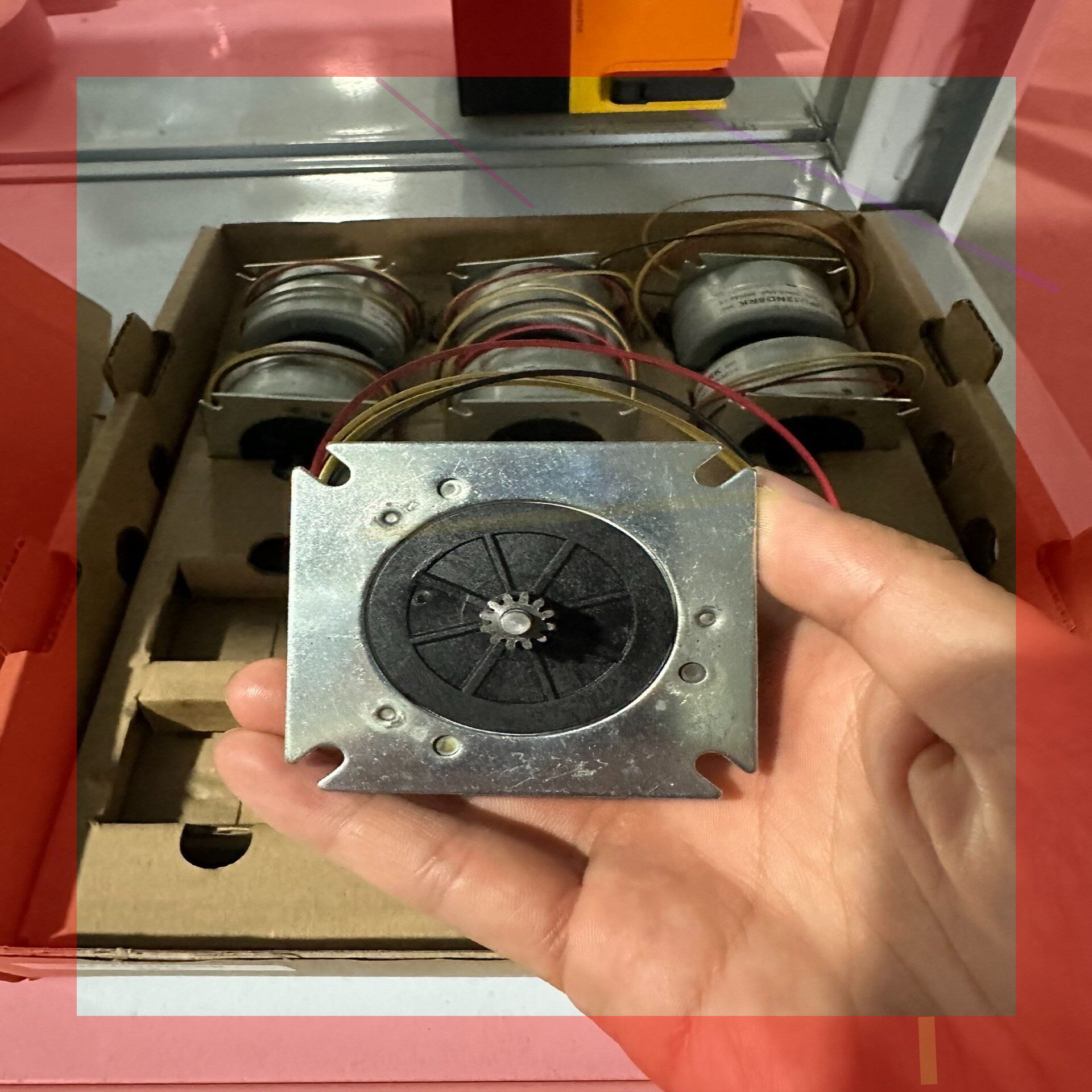 saia执行器电机  upu12nd5rk  带齿轮 全新