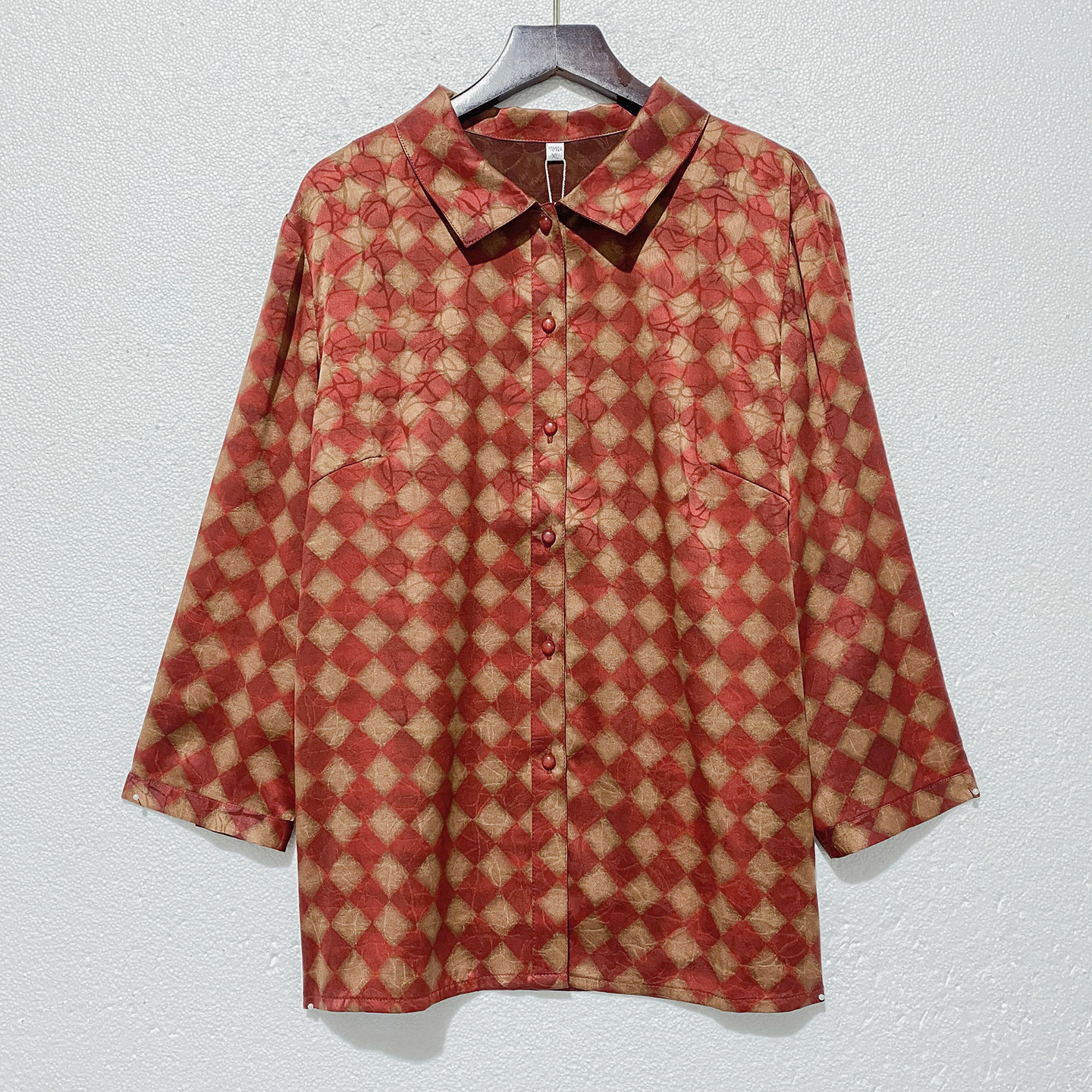 红色菱形衬衫女2026年春夏季新款中老年休闲宽松百搭衬衫