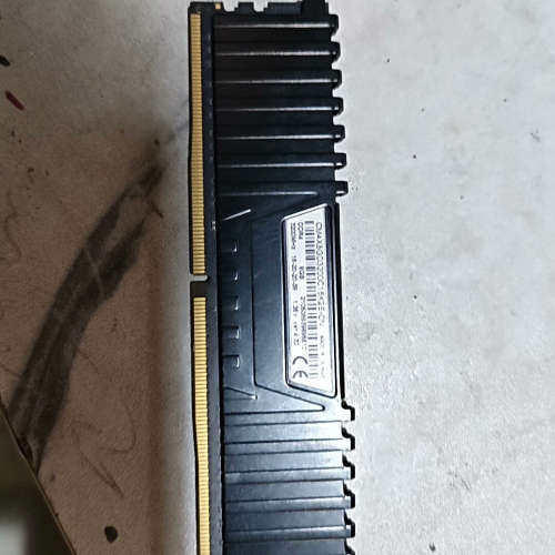 海盗船8g内存3200拍 [议其它元器件