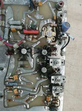 DV2820S 高频管带板张，板上还有2N3866管3支，【议】