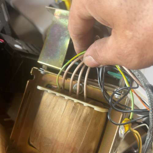 双C隔壁牛、商标堵住了，拍不[议]