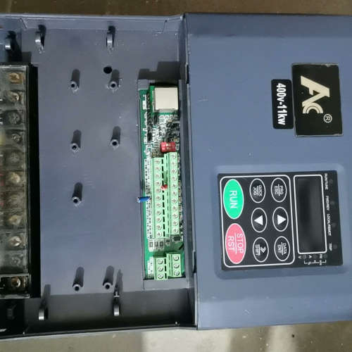 AC安川变频器11KW380V，英威腾CHF100A方案，主[议]